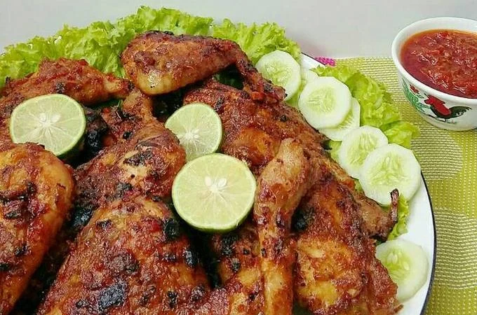 Ayam Bakar Taliwang: Pedas dan Gurih yang Menggoda Selera