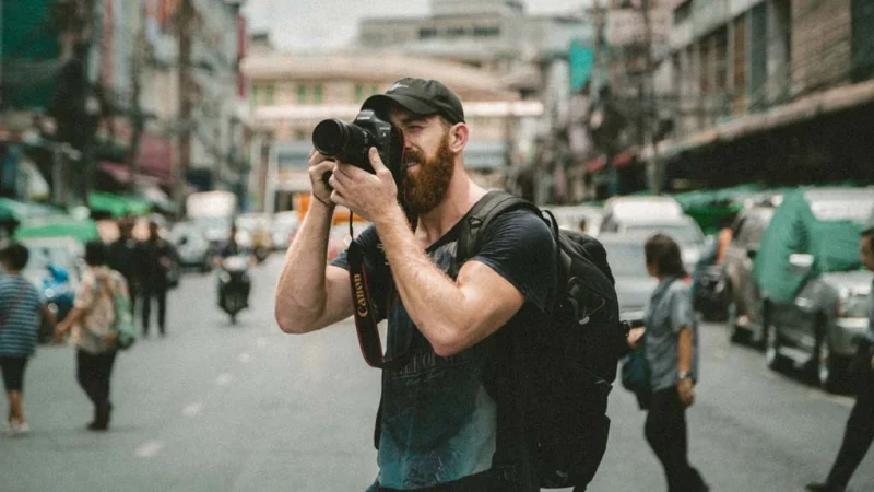 Cerita di Balik Lensa: Menggali Keajaiban Momen Berharga dalam Fotografi Jalanan